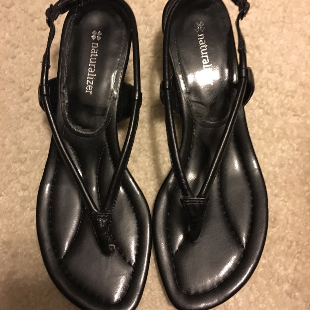 🟣FINAL MARKDOWN🟣 Naturalizer 7-1/2M Black Sandal
